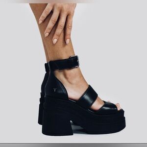 NEW Princess Polly Windsor Smith Match Leather Sandals - Black - Women's Size 7